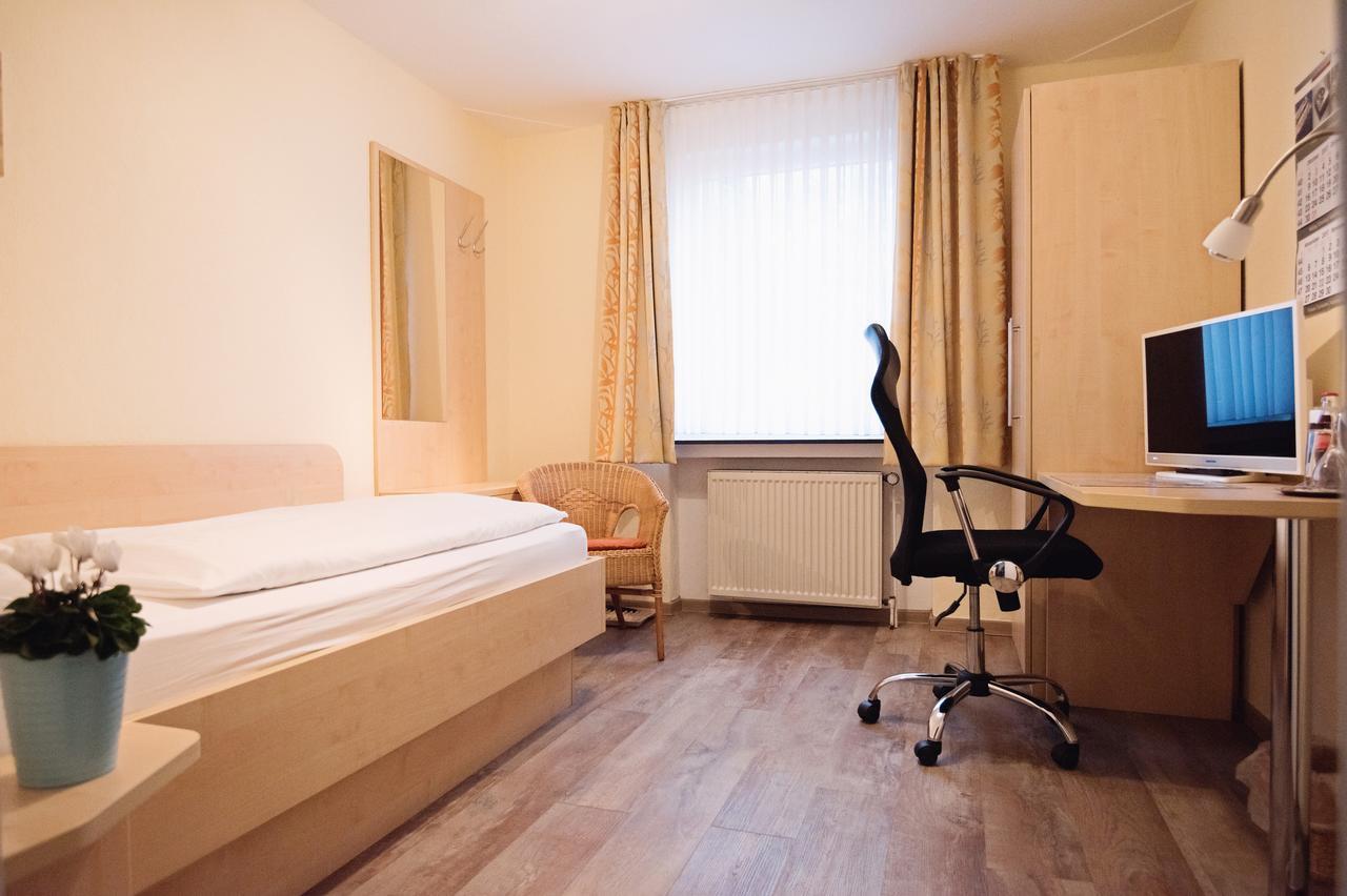 Hotel-Pension Am Böhmepark Soltau Bagian luar foto
