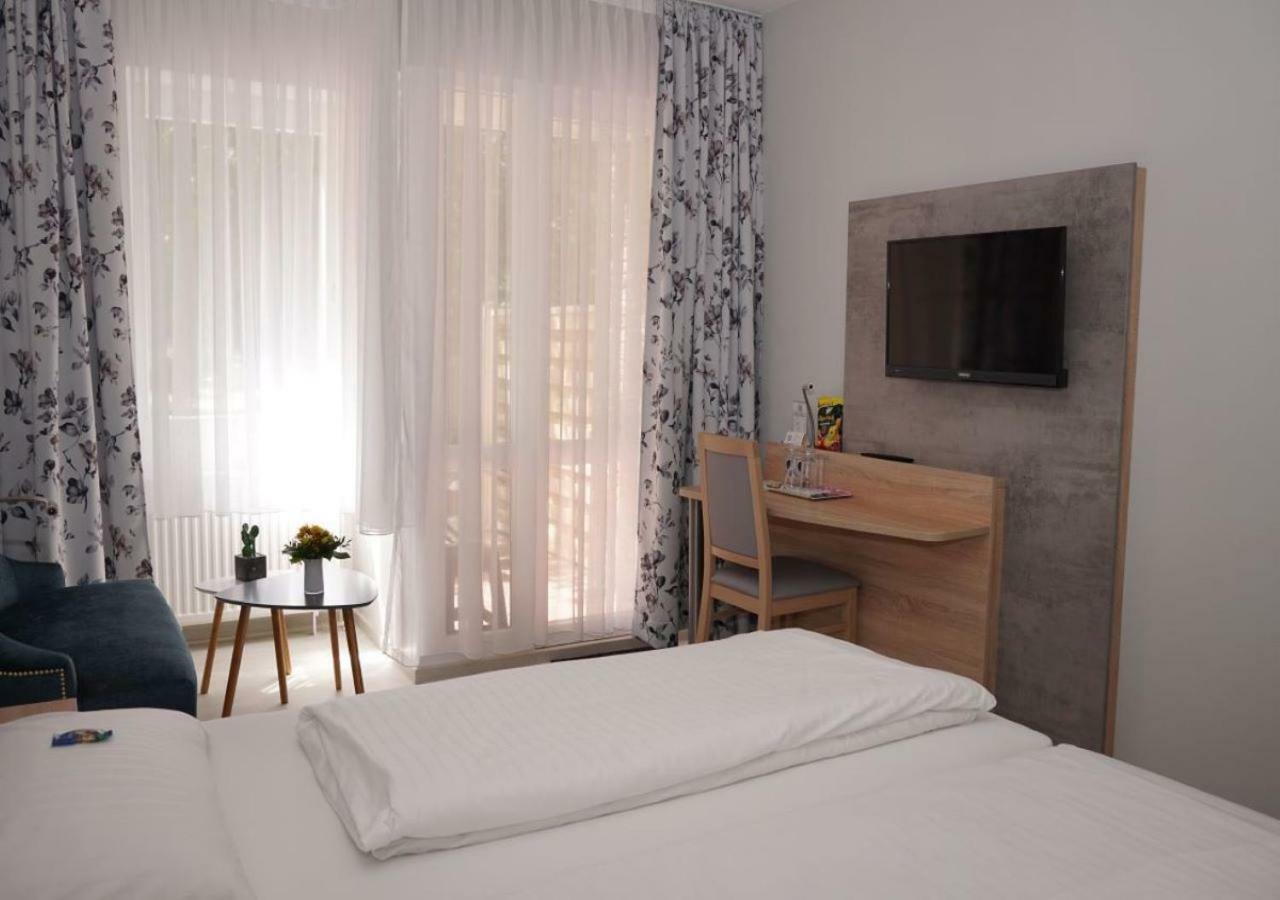 Hotel-Pension Am Böhmepark Soltau Bagian luar foto