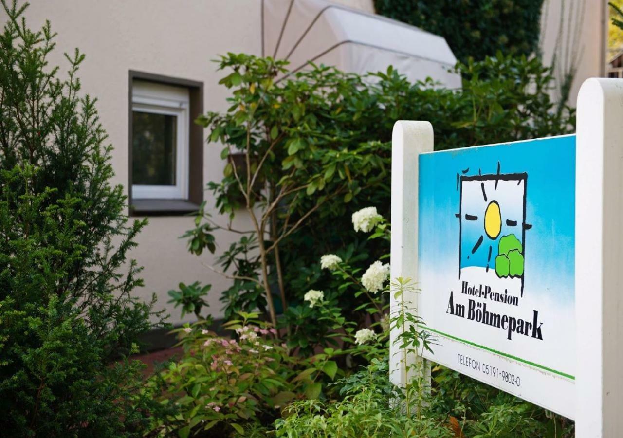 Hotel-Pension Am Böhmepark Soltau Bagian luar foto